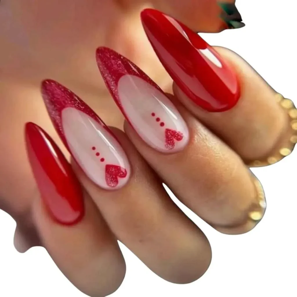 Kırmızı kalp ve sim detaylı badem tırnak nail art tasarımı